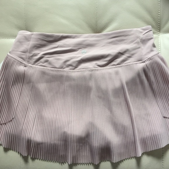 NWT PORCELAIN LULULEMON JUST PLEAT IT SKIRT 10 - Picture 4 of 6